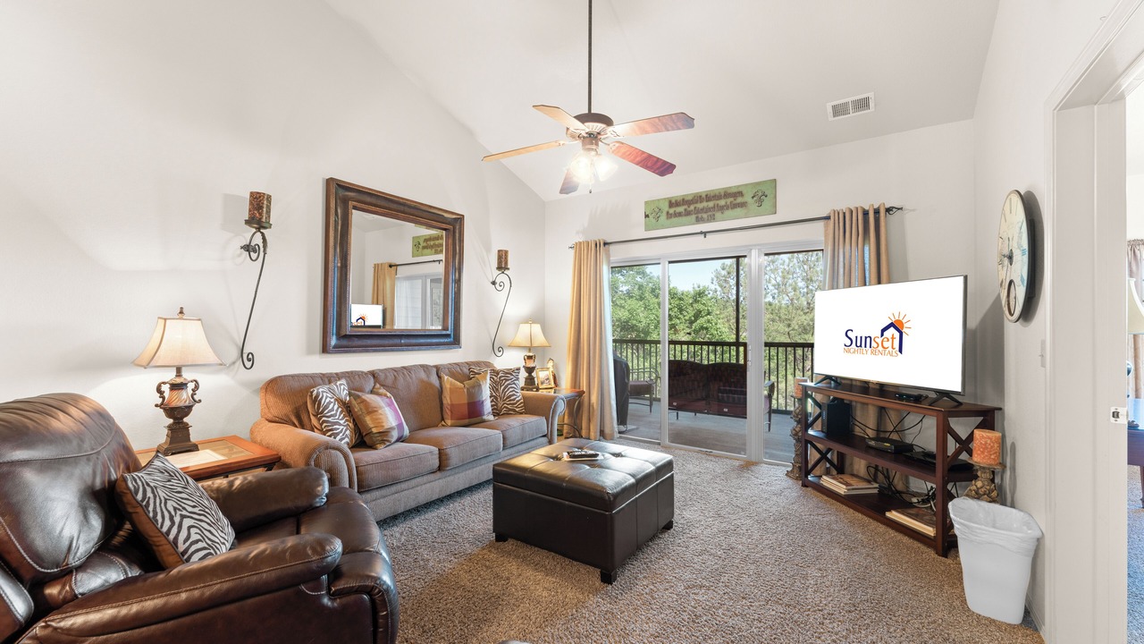 Photo of Livingroom in Branson West