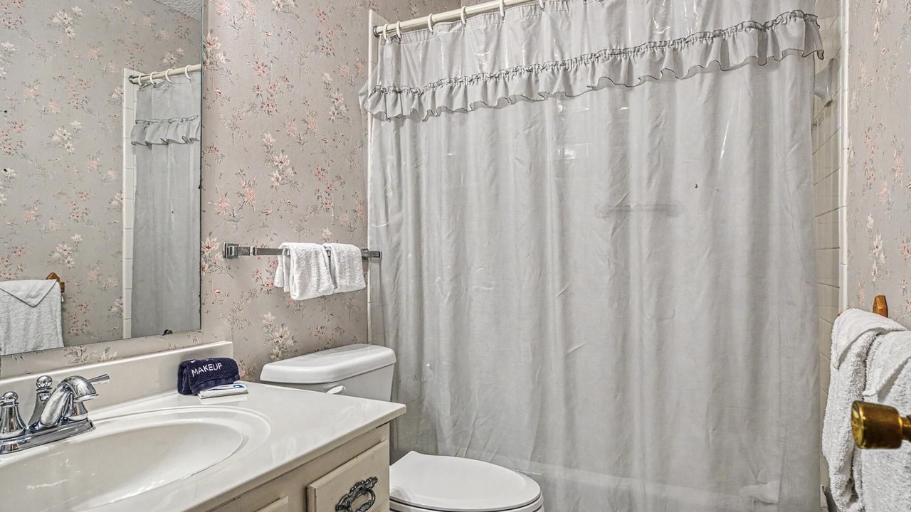 Photo of Bathroom in Hot Springs Village