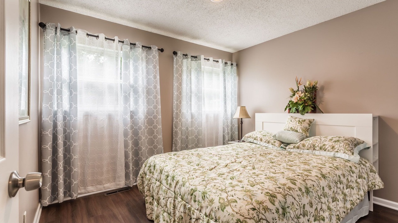 Photo of Bedroom in Overland Park