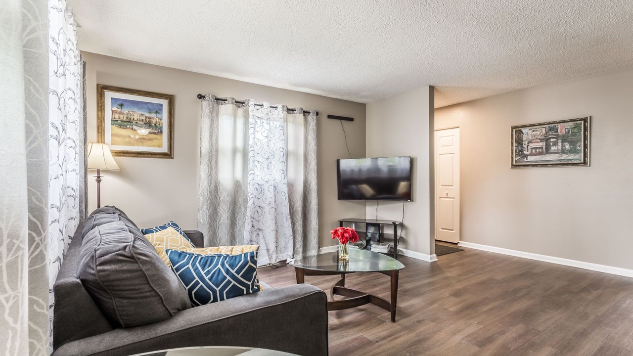 Photo of Livingroom in Overland Park