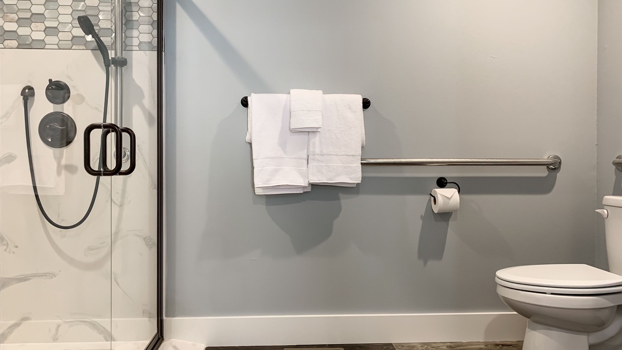 Photo of Bathroom in Table Rock