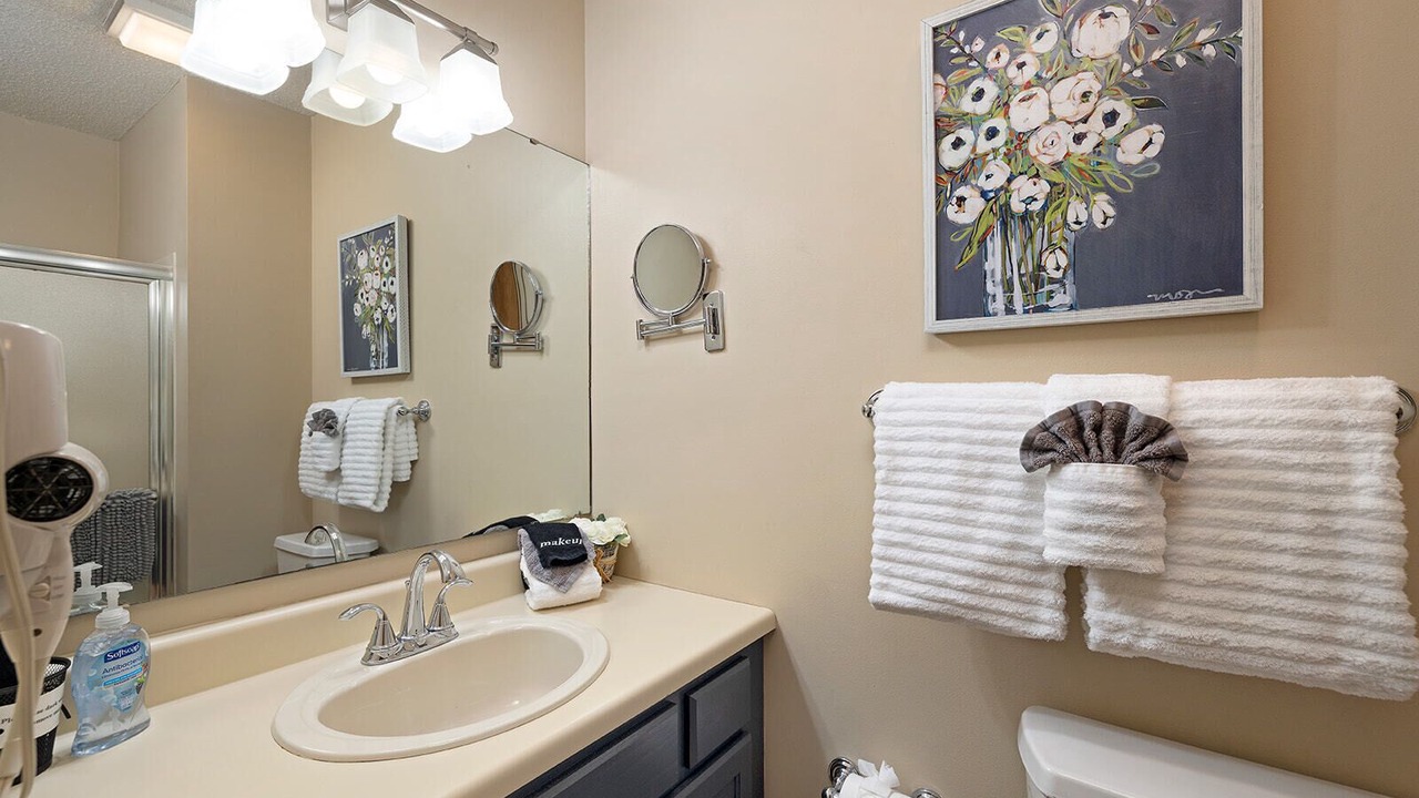 Photo of Bathroom in Notch Estates