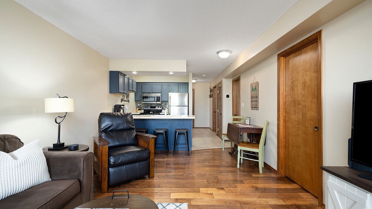 Photo of Livingroom in Notch Estates