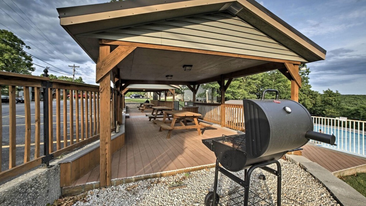 Photo of Others in Notch Estates