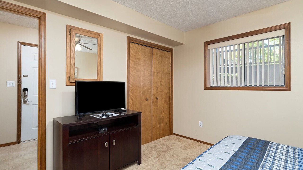 Photo of Bedroom in Notch Estates