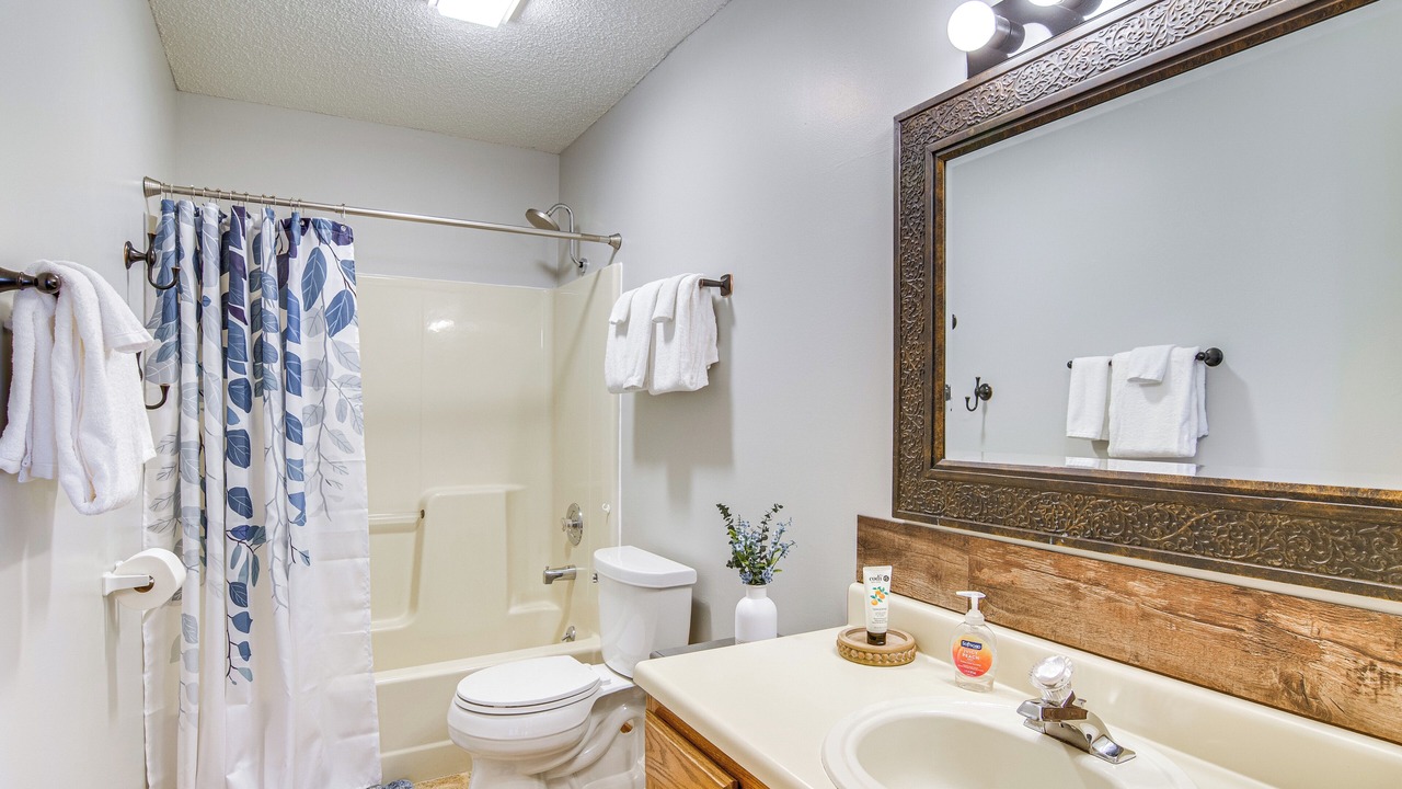 Photo of Bathroom in Notch Estates