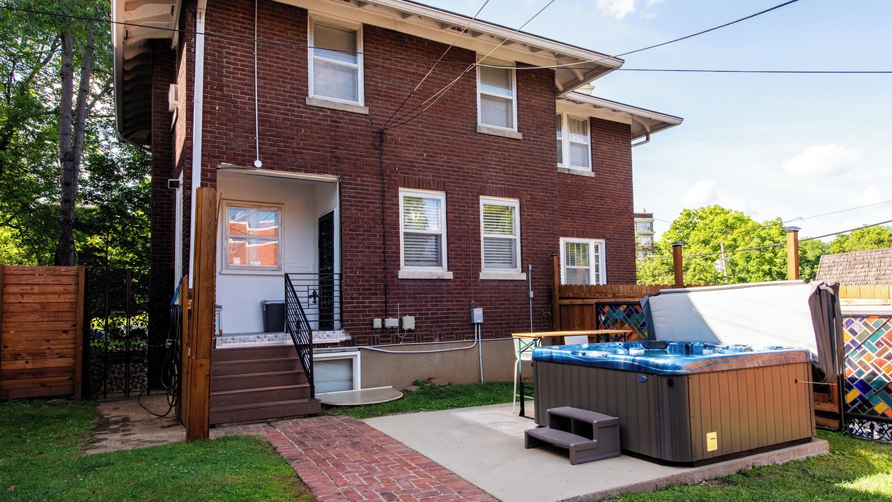 Photo of Patio Balcony in Cherokee Triangle