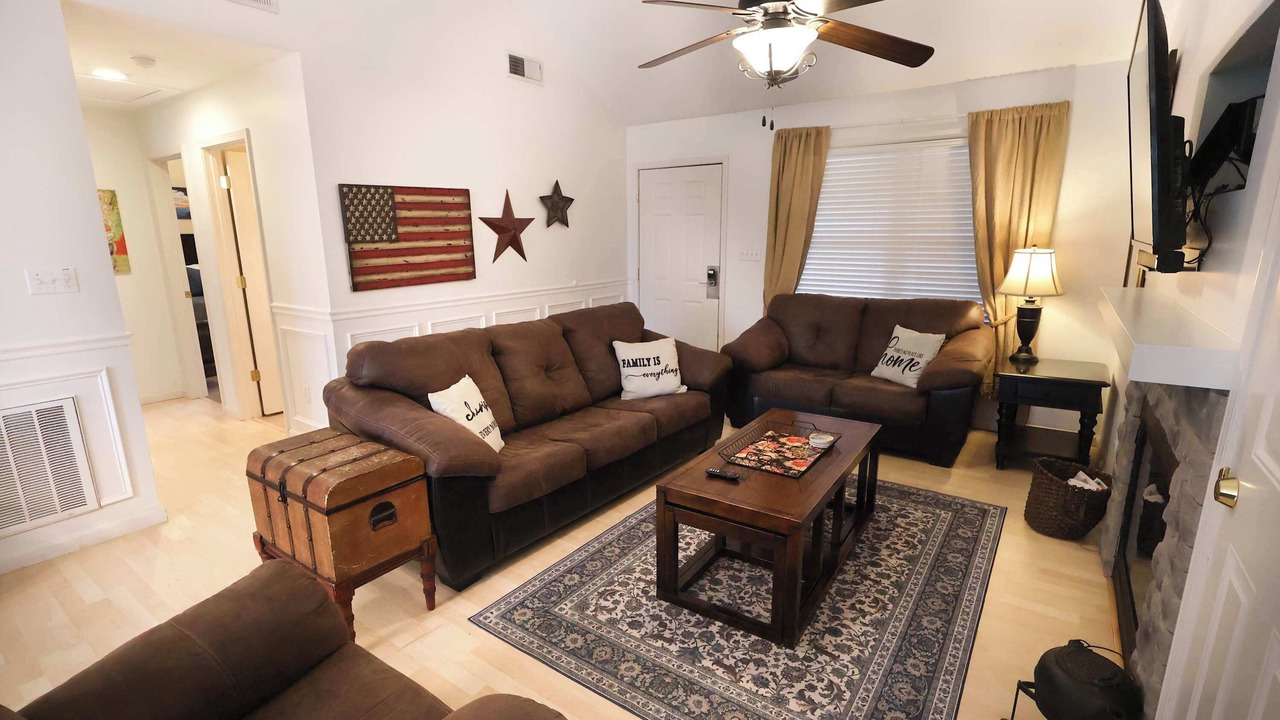 Photo of Livingroom in Taylorsville