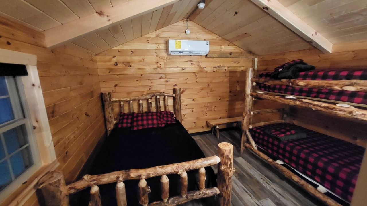 Photo of Bedroom in Ray County