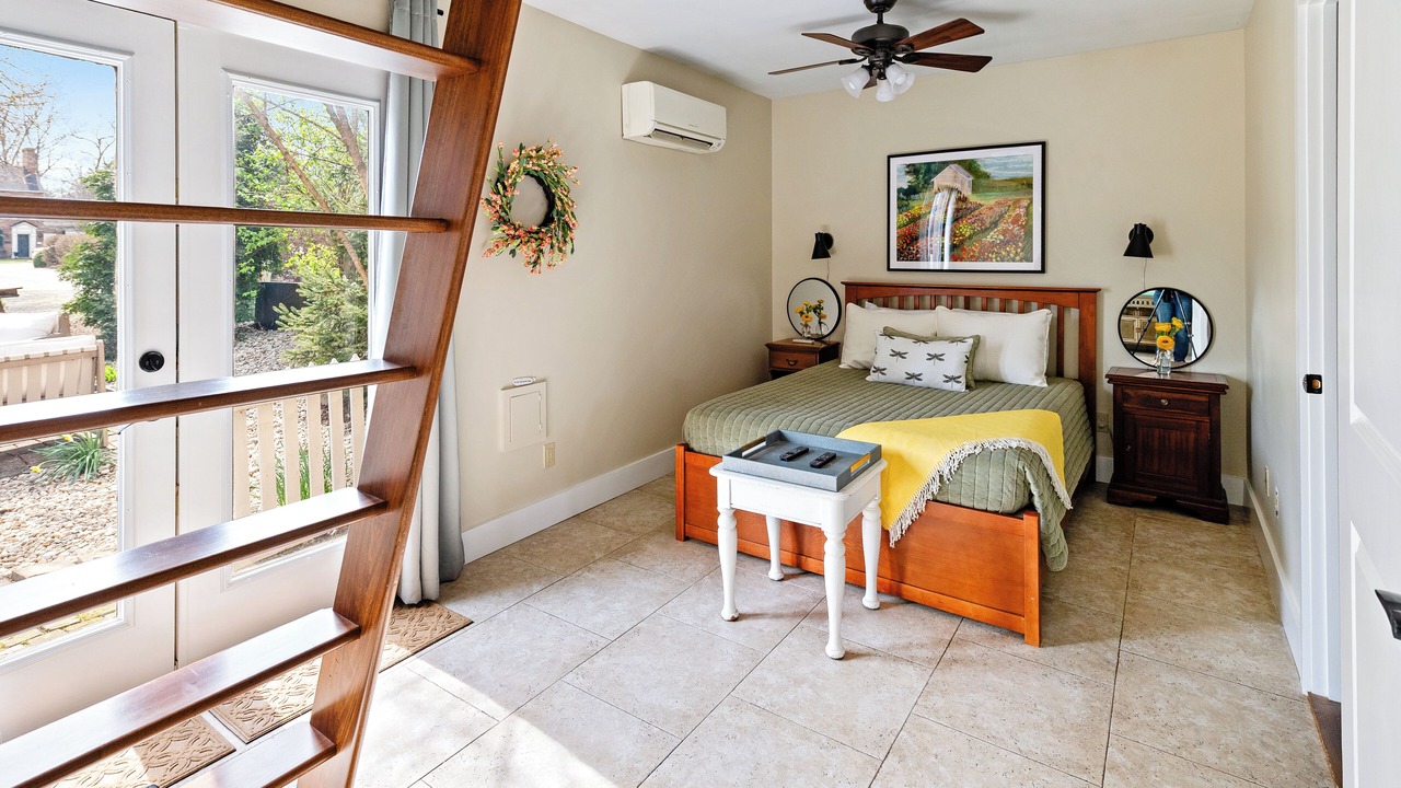 Photo of Bedroom in Bardstown