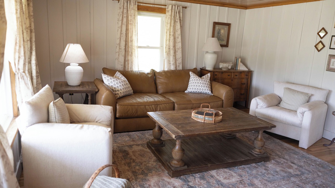 Photo of Livingroom in Jeffersonville