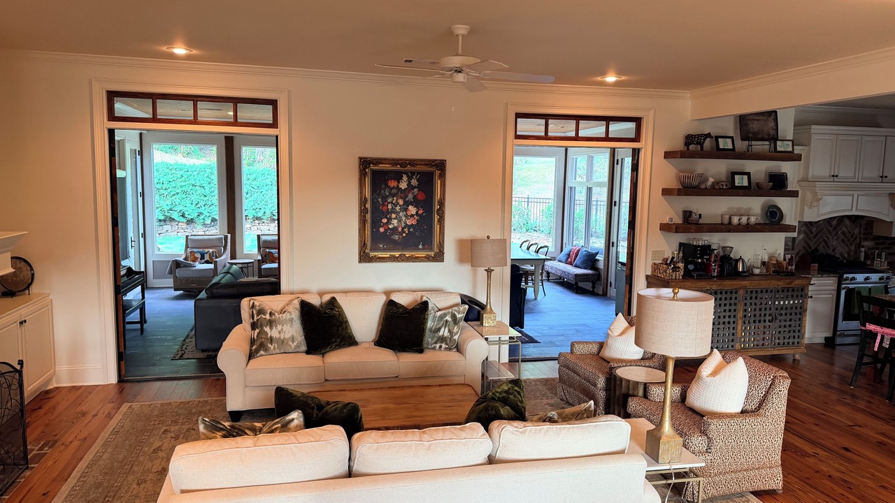 Photo of Livingroom in Country Club