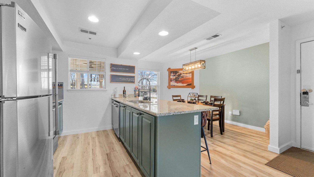 Photo of Kitchen in Kimberling City