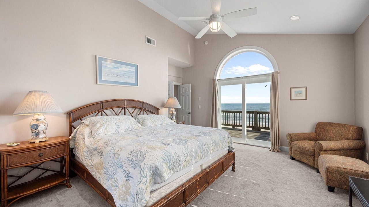 Photo of Bedroom in North Topsail Beach
