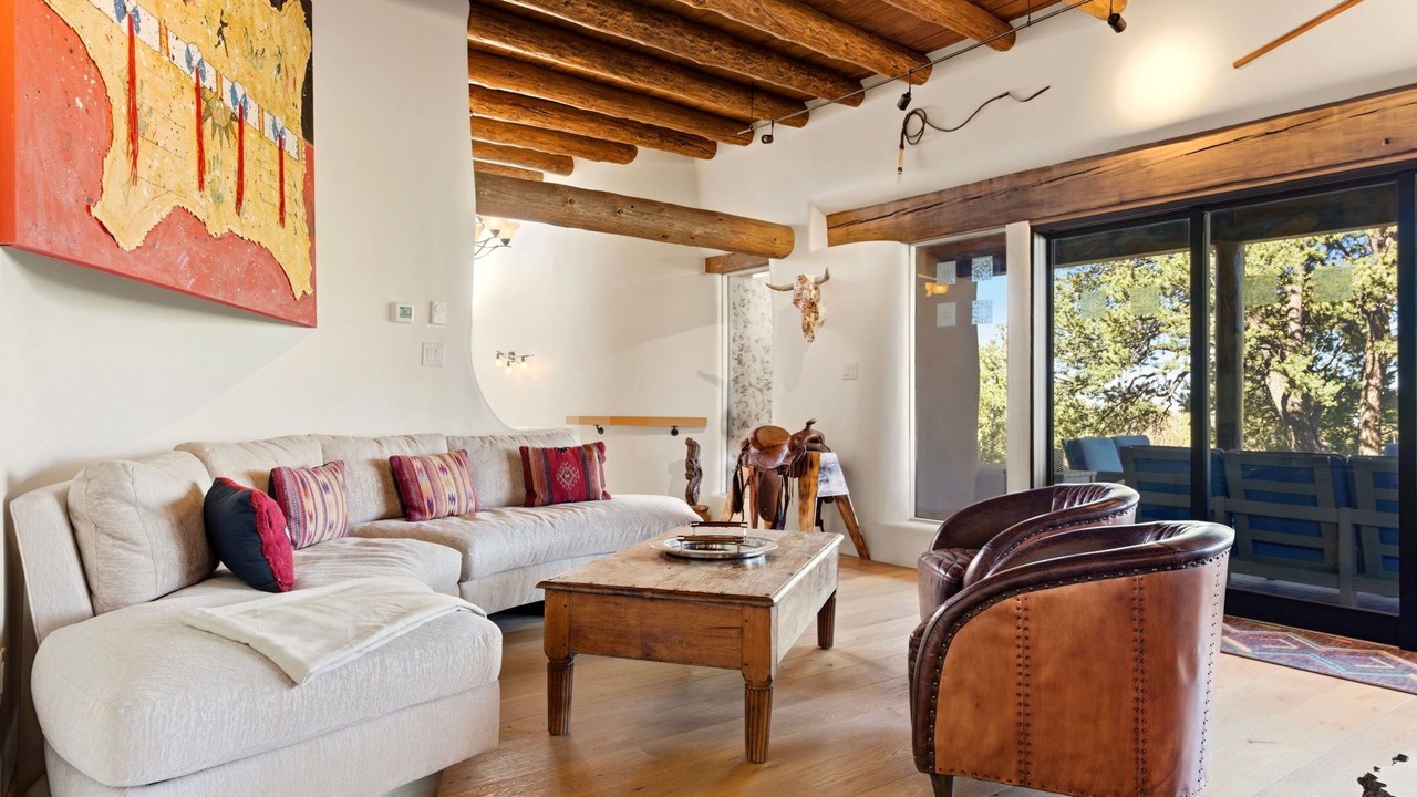 Photo of Livingroom in Santa Fe