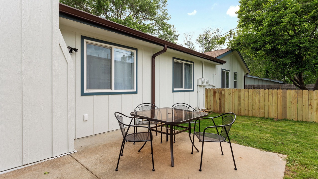 Photo of Outdoor in Sunset Hills