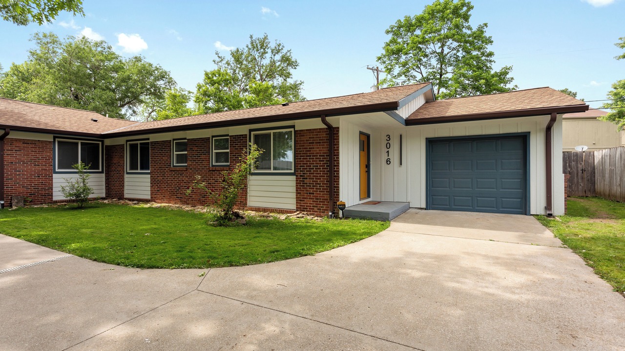 Photo of Outdoor in Sunset Hills