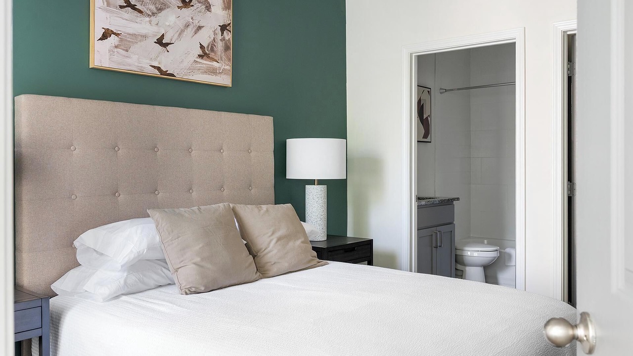 Photo of Bedroom in Green Hills