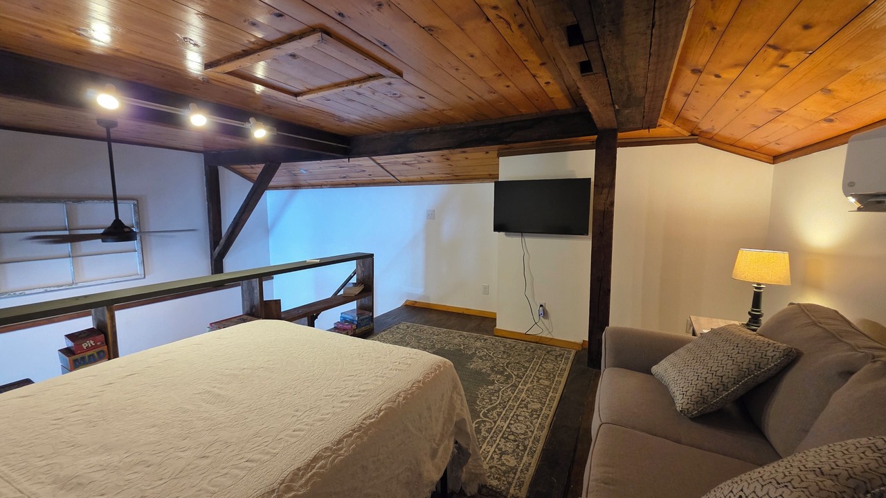 Photo of Bedroom in Vevay