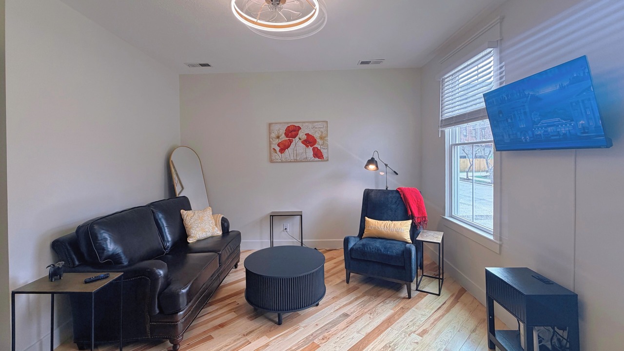 Photo of Livingroom in Historic South Hill