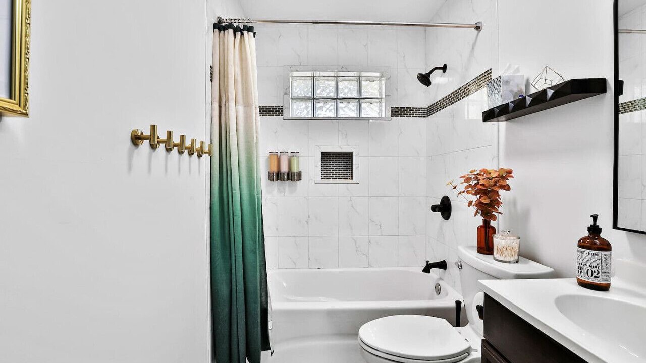 Photo of Bathroom in Shelbyville