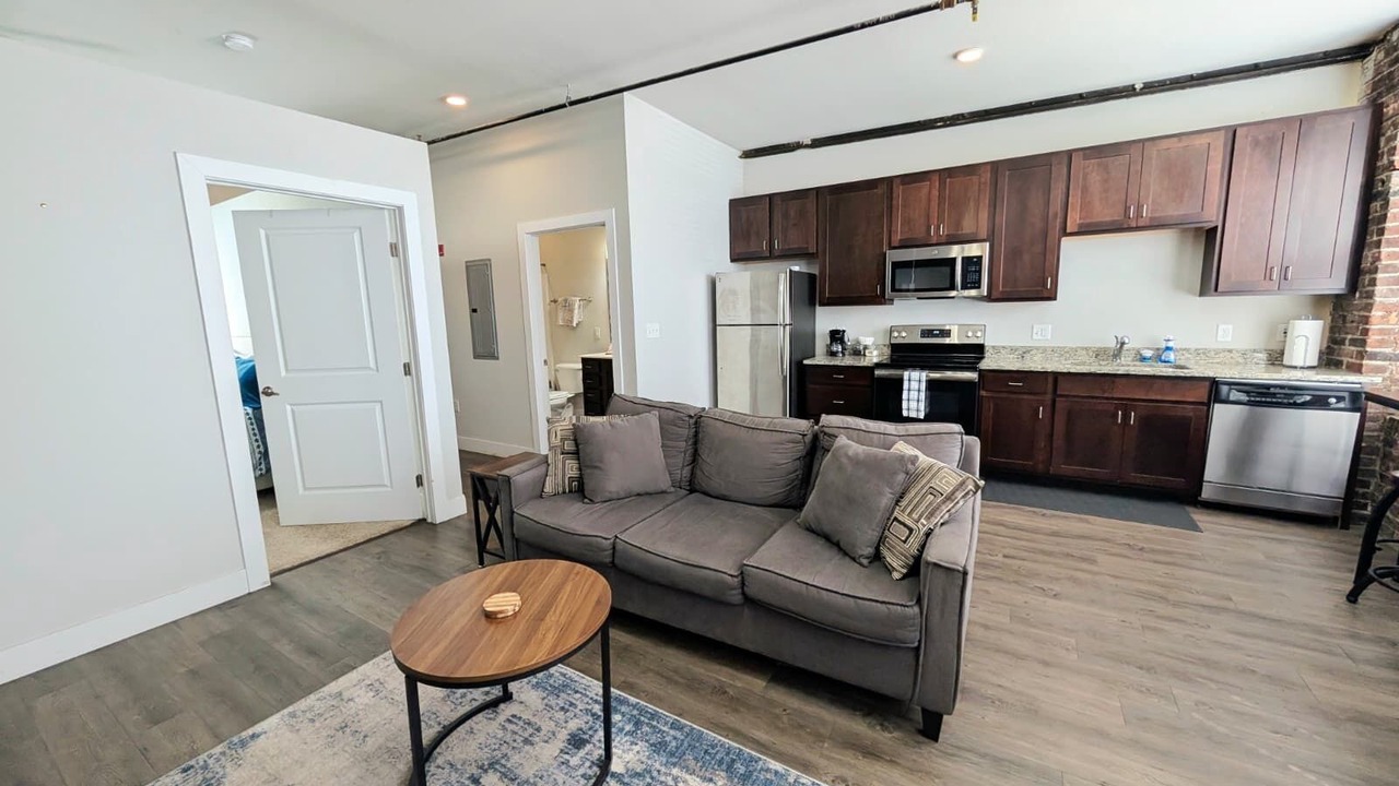 Photo of Livingroom in Central West End