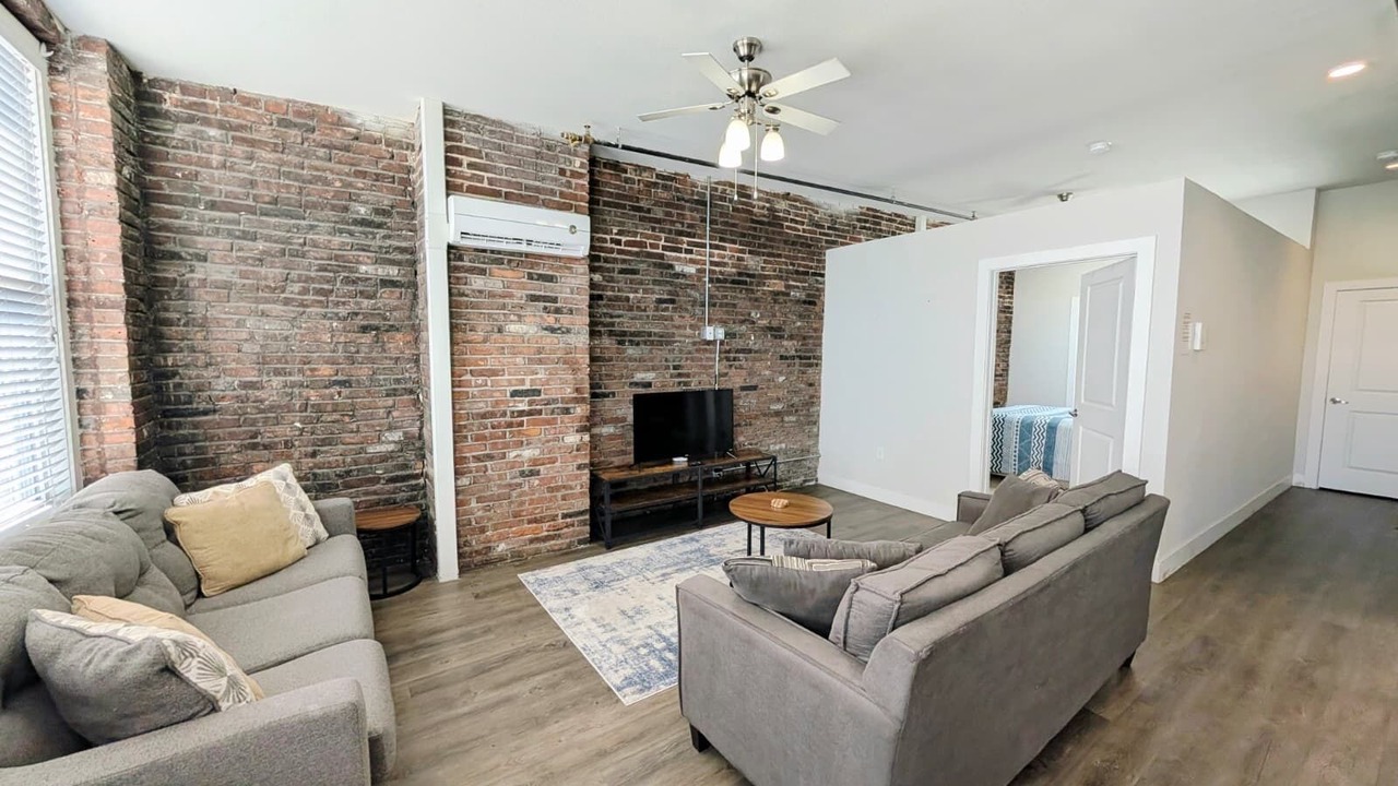 Photo of Livingroom in Central West End