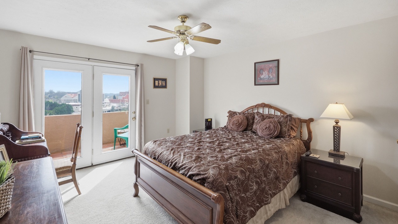 Photo of Bedroom in Maryville