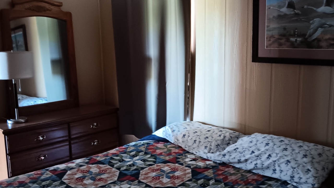 Photo of Bedroom in Engelhard
