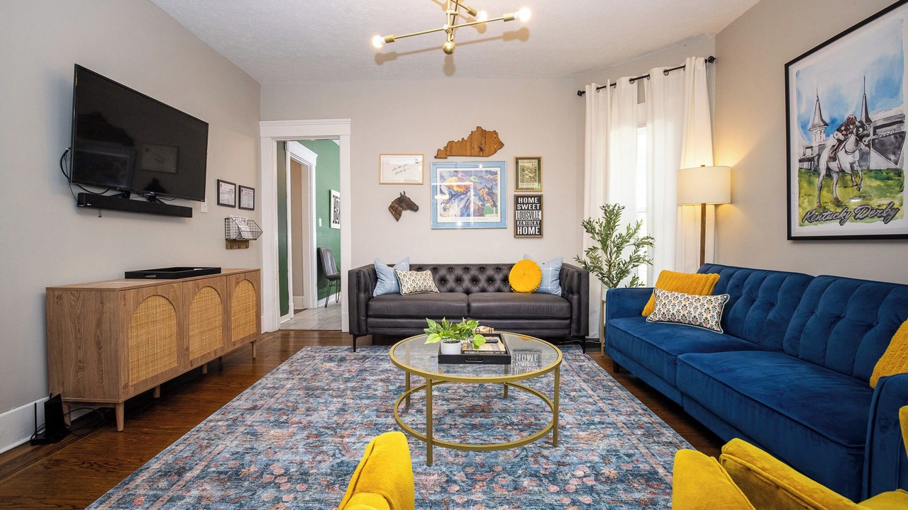 Photo of Livingroom in Shelby Park
