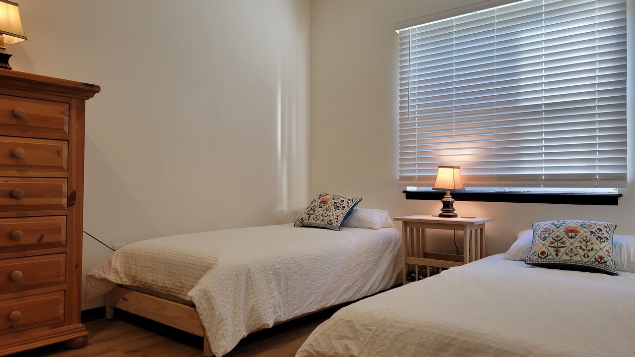 Photo of Bedroom in Raytown