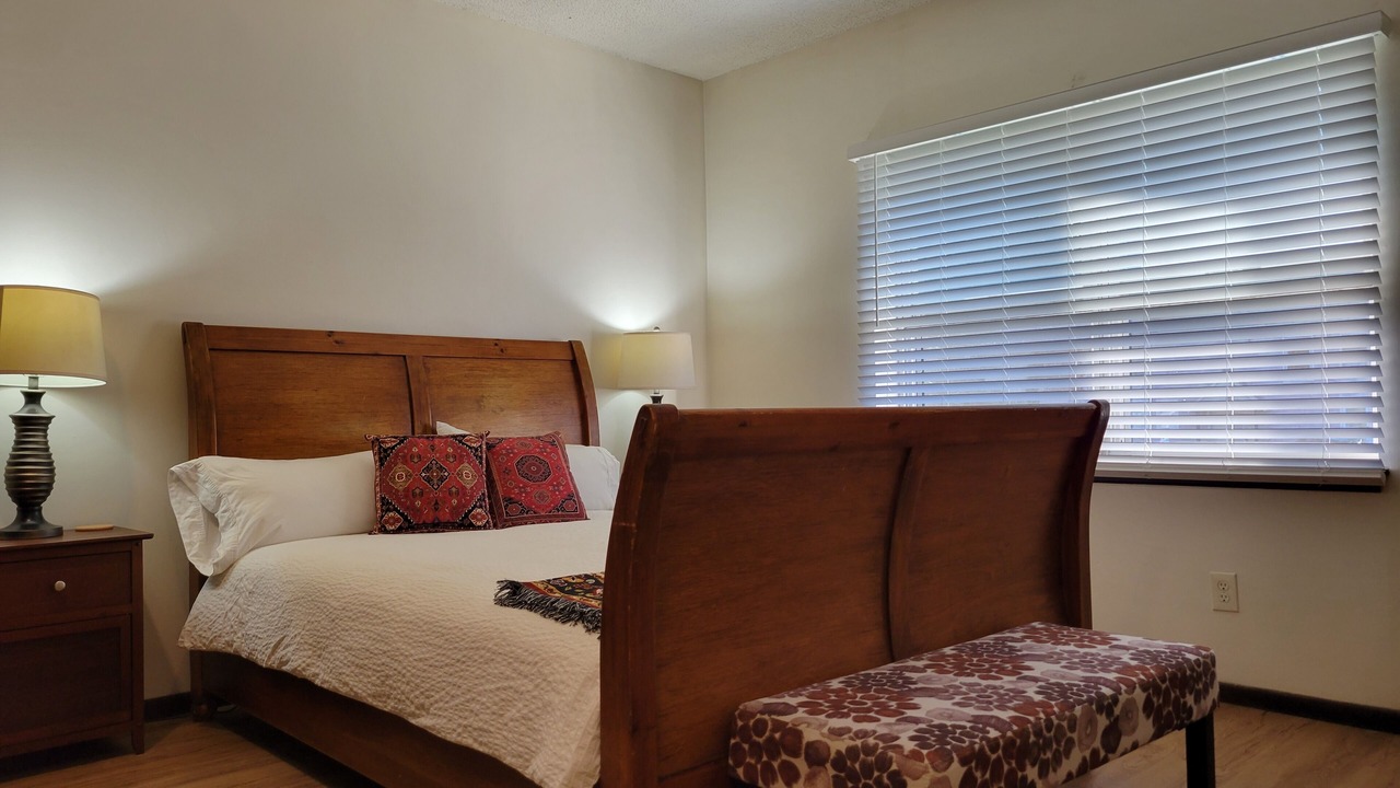 Photo of Bedroom in Raytown
