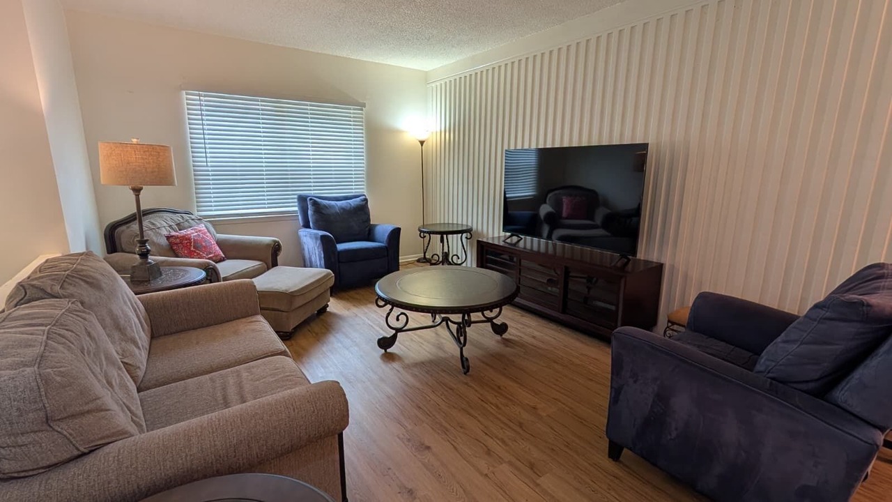 Photo of Livingroom in Raytown
