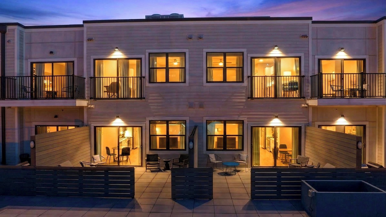 Photo of Outdoor in Hillsboro West End