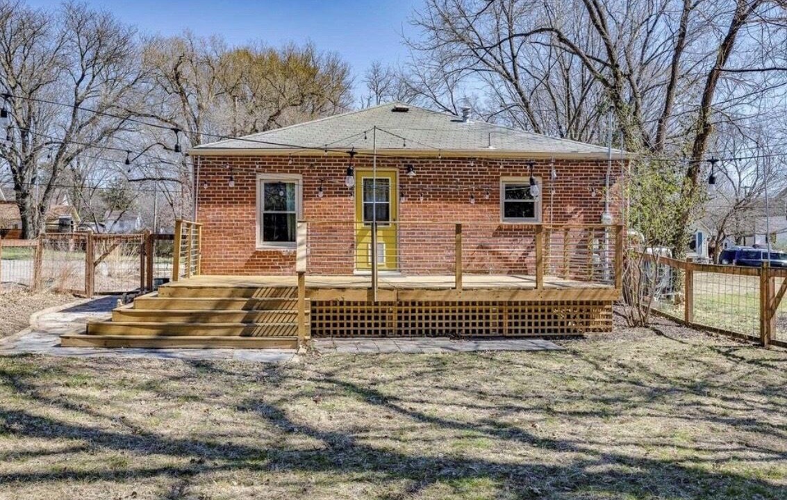 Photo of Outdoor in Lawrence