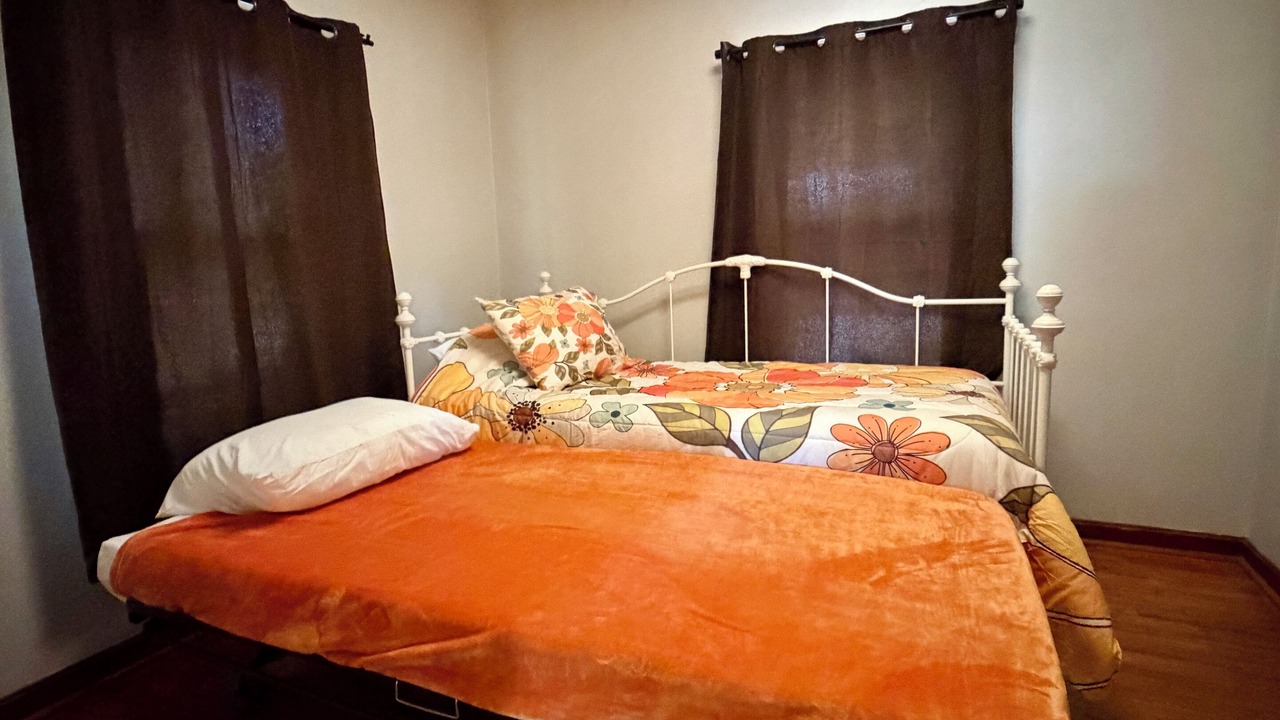 Photo of Bedroom in Lawrence