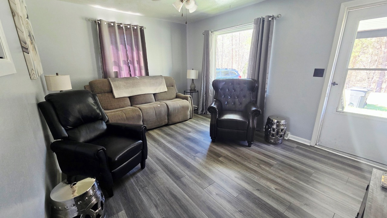 Photo of Livingroom in Stanton