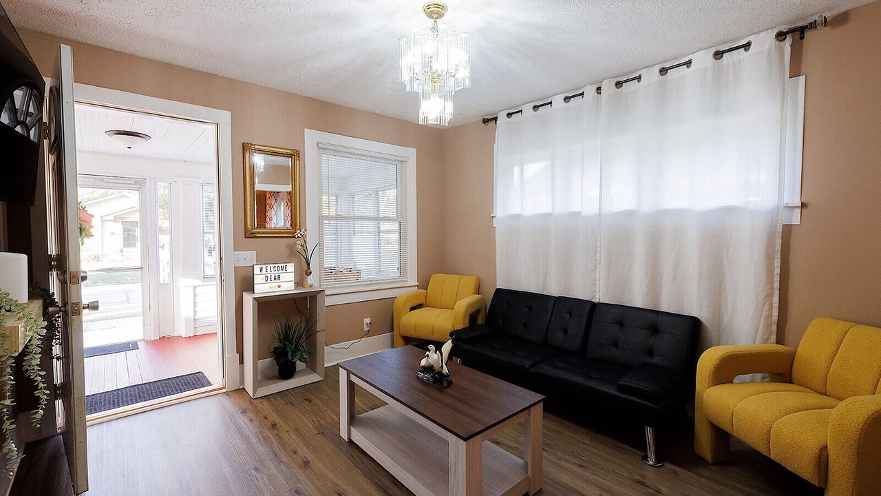Photo of Livingroom in Council Bluffs