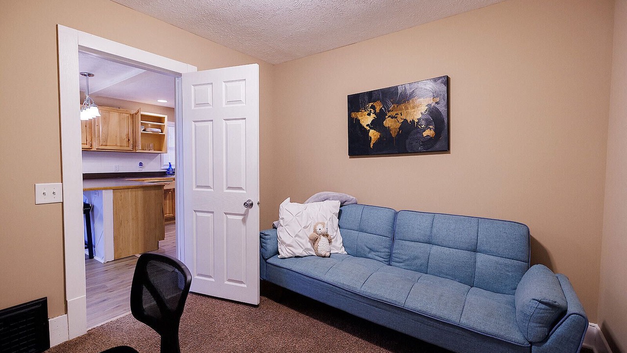 Photo of Livingroom in Council Bluffs