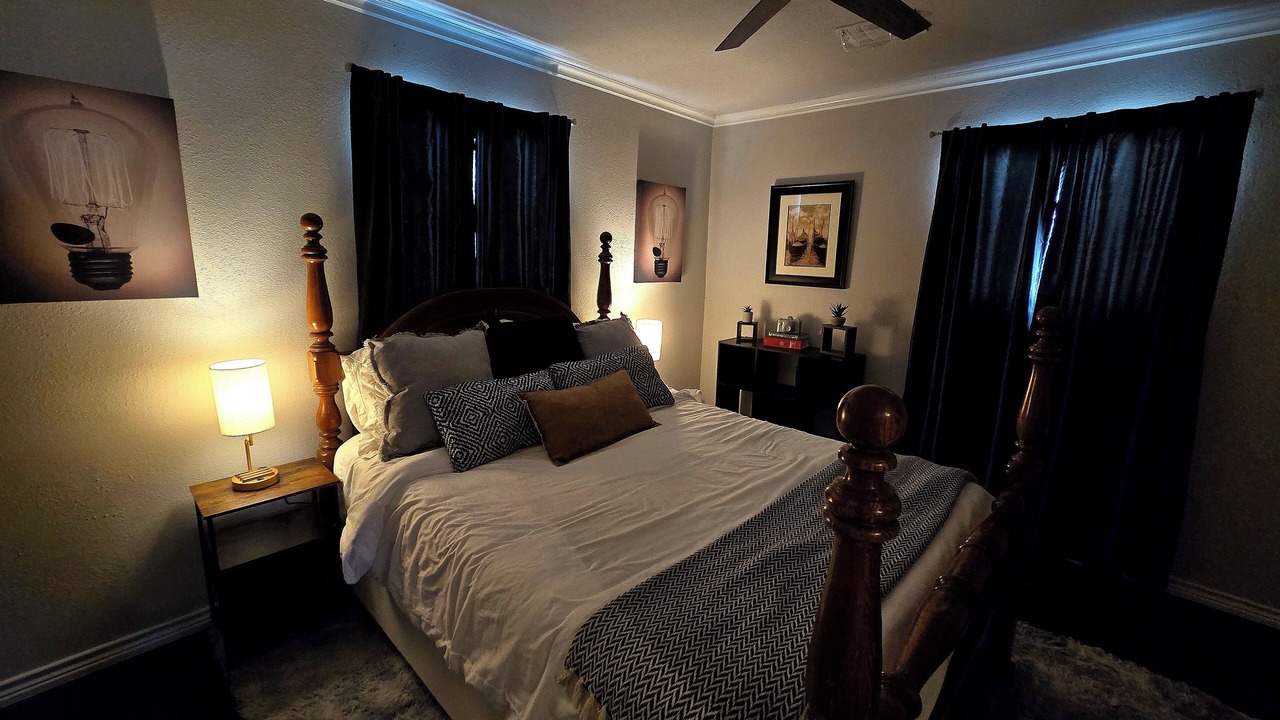Photo of Bedroom in Borger