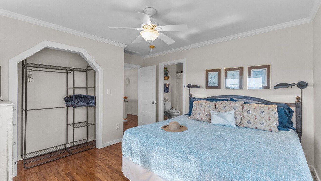 Photo of Bedroom in Harkers Island