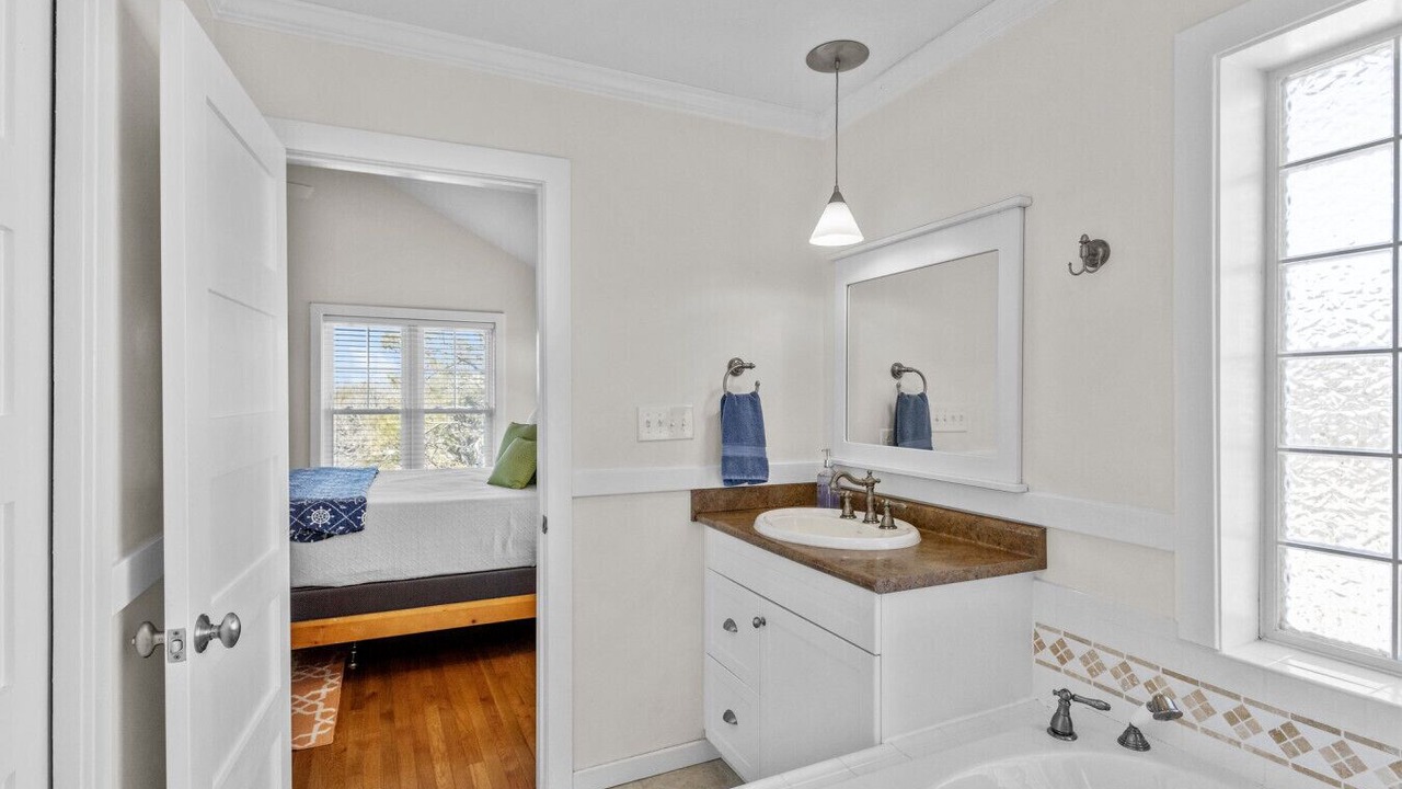Photo of Bathroom in Harkers Island