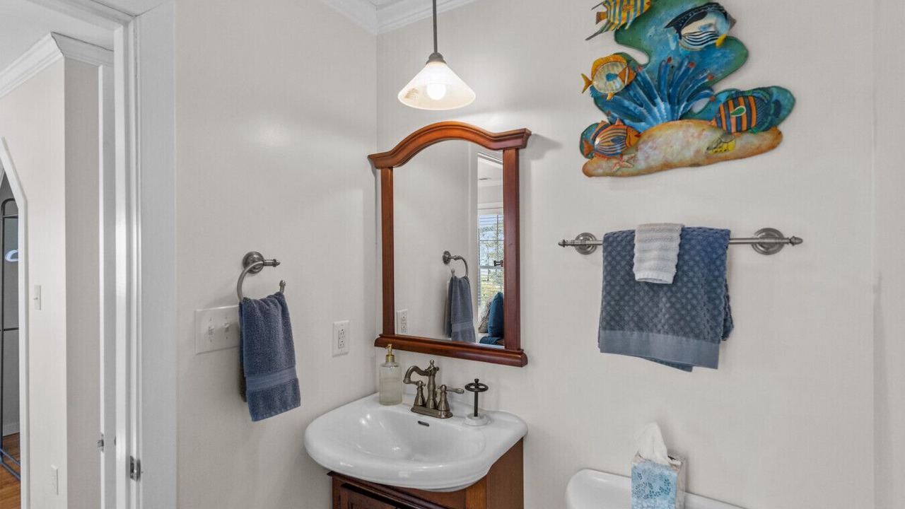 Photo of Bathroom in Harkers Island
