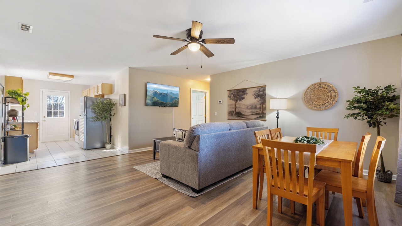 Photo of Livingroom in Murray