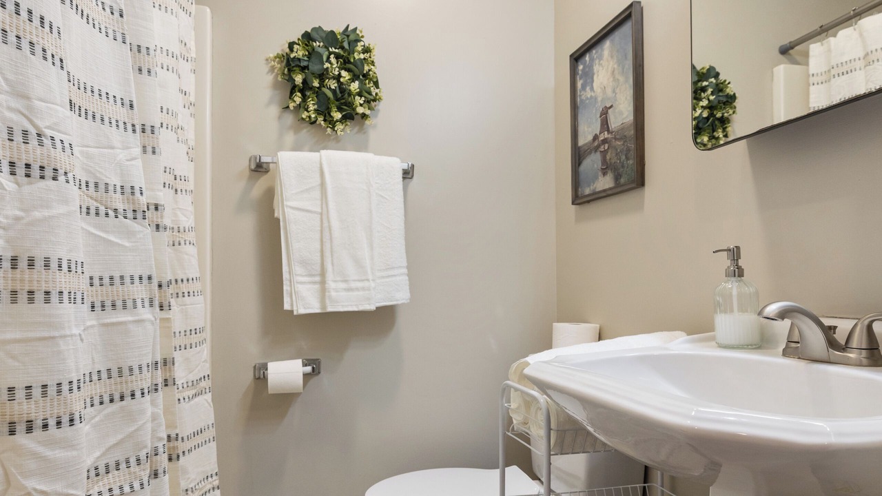 Photo of Bathroom in Murray