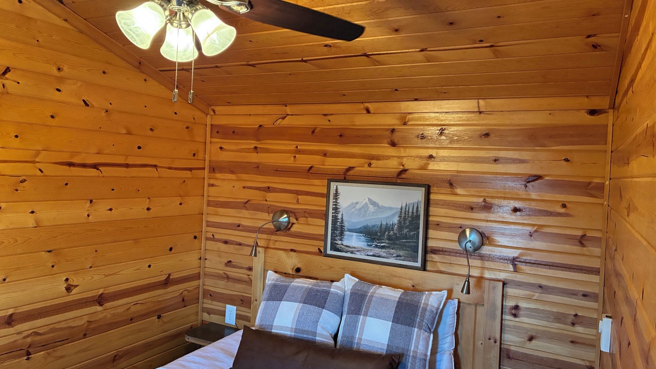 Photo of Bedroom in Clinton County