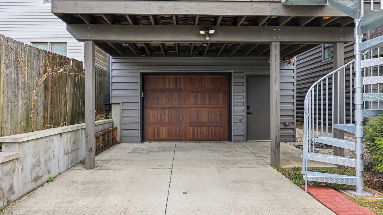 Photo of Outdoor in Phoenix Hill