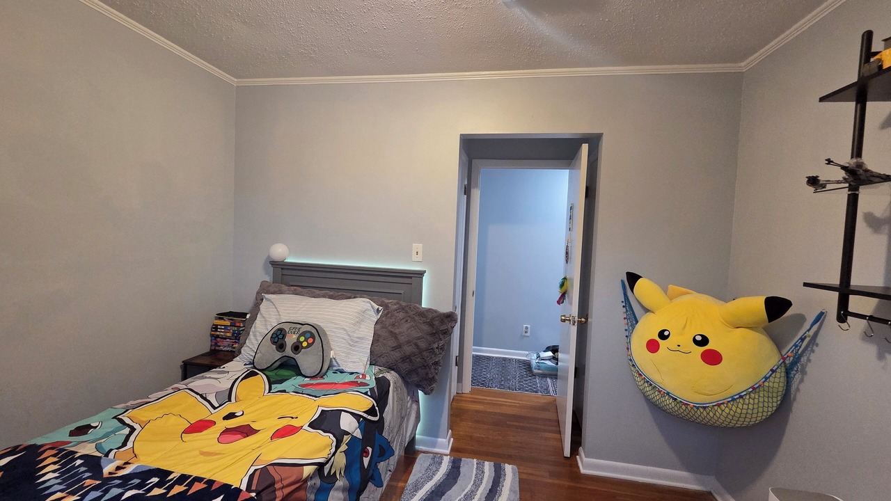 Photo of Bedroom in Oak Ridge