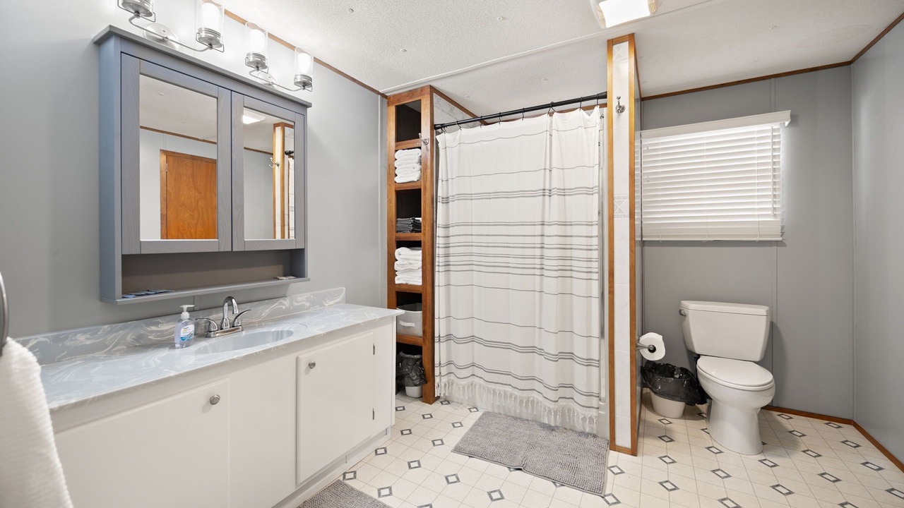 Photo of Bathroom in Burkesville