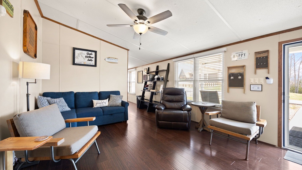 Photo of Livingroom in Burkesville